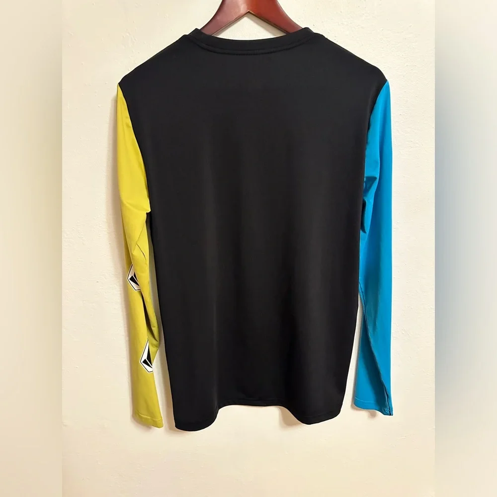Volcom Men’s Confuse Long Sleeve Rash Guard With UV Protection Size XS